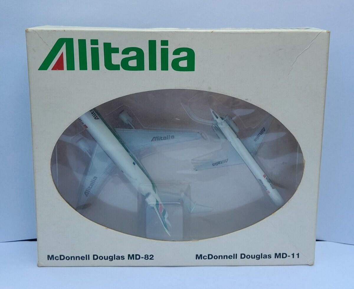 HERPA WINGS ALITALIA McDONNELL DOUGLAS MD-82 & MD-11 1:500 DIECAST SLIGHT DAMAGE