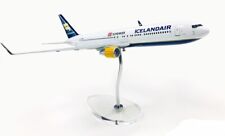 Limox Icelandair Schenker Boeing 767-300ER TF-ISP Desk 1/100 Model AV Airplane picture