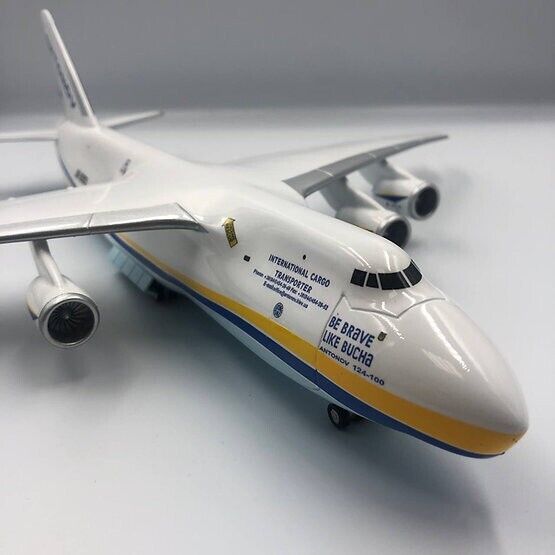 Модель літака Antonov AN-124-100 UR 82029 \