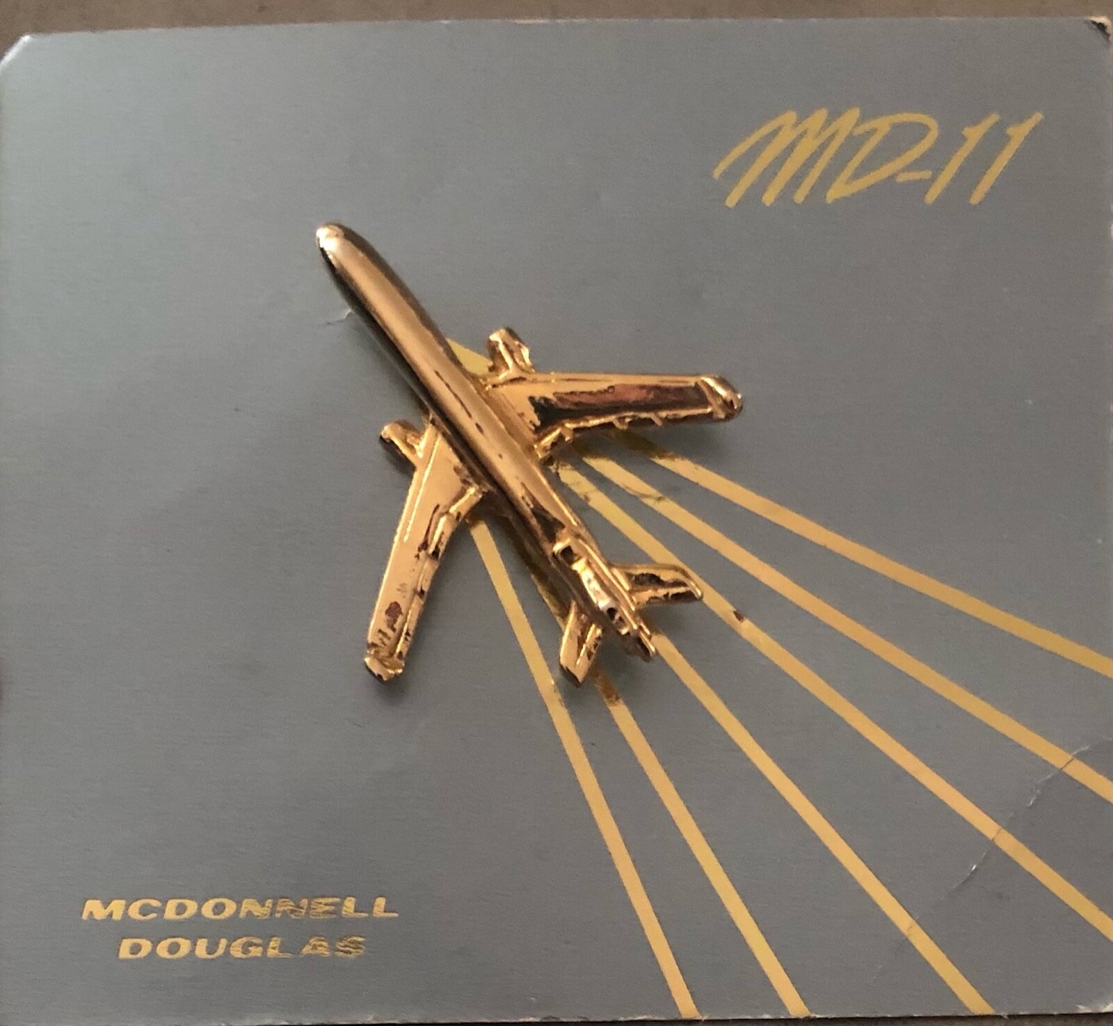 McDonnell Douglas MD-11 Lapel Pin - New on Card
