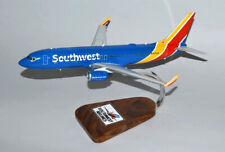 Southwest Airlines Boeing 737-800 Desk Top Display Jet Model 1/100 SC Airplane picture