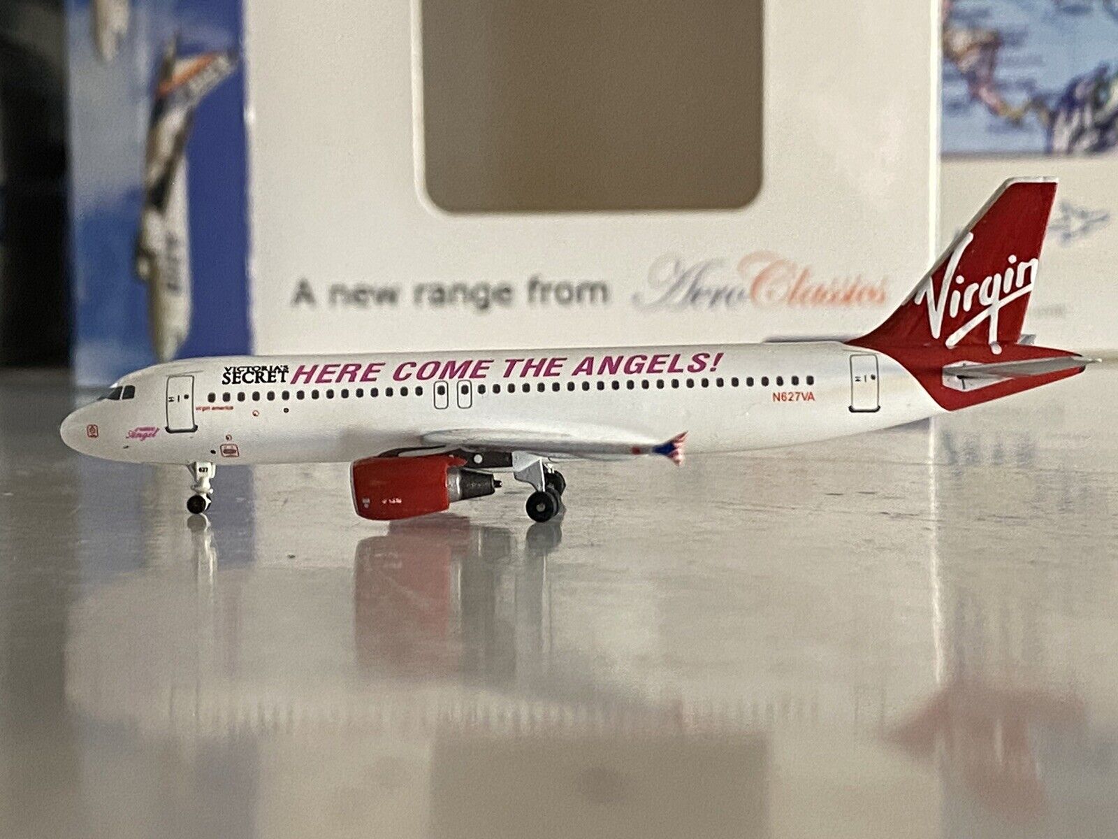 Aeroclassics Virgin America Airbus A320-200 1:400 N627VA Victoria's Secret