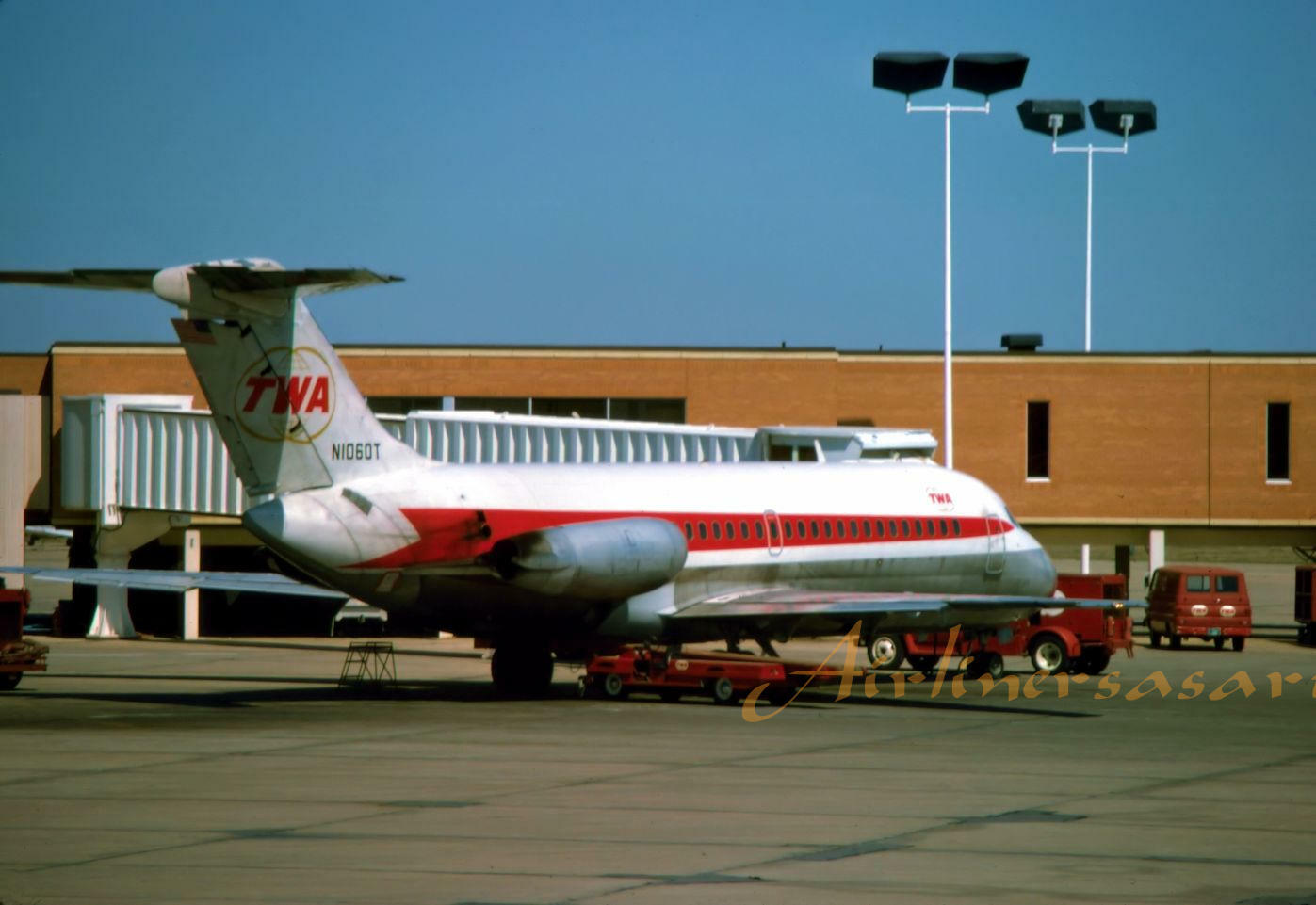 TWA Douglas DC-9-15 N1060T at Wichita in April 1975 8