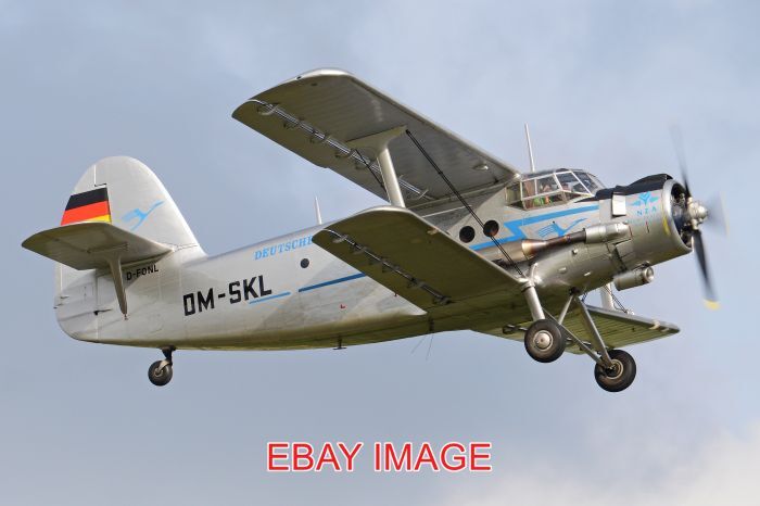 PHOTO  AEROPLANE ANTONOV AN2T \'DM-SKL\' (D-FONL) C/N 178(473)02. BUILT 1957 FOR N