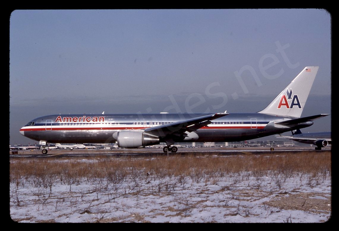 American Boeing 767-300 N347AN Jan 05 Kodachrome Slide/Dia C1