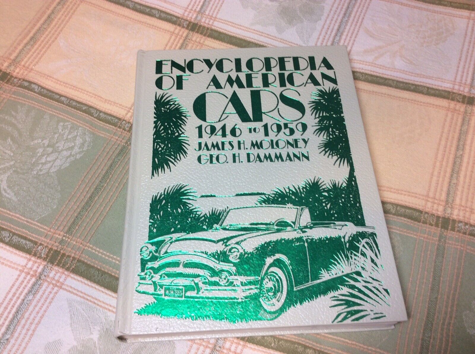 Encyclopedia  of American Cars 1946-1959 HC by Moloney  and Dammann