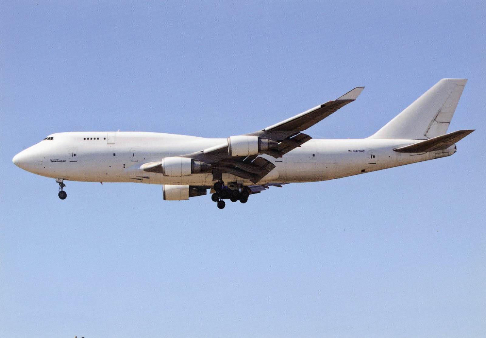 ATLAS  AIR  AIRLINES  B-747-400   HQTS  WHITE PLAINES  NY  AIRPORT   32