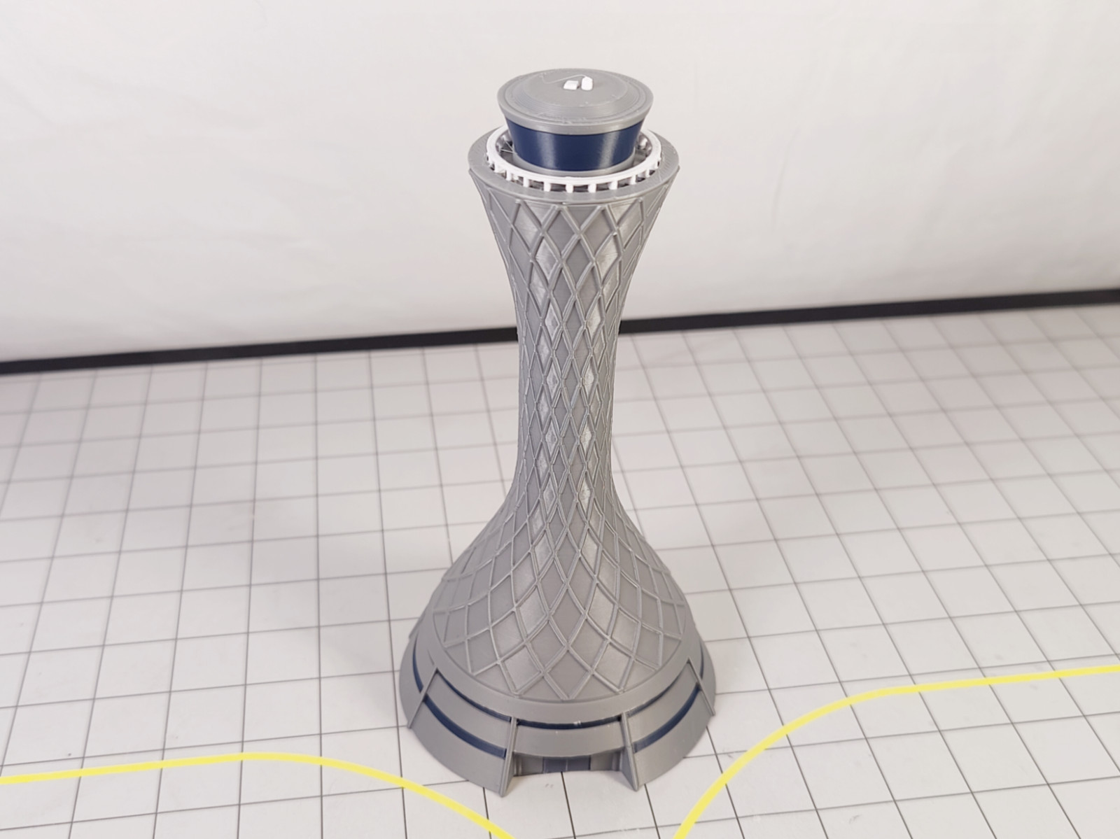 EDINBURGH AIRPORT ATC Air Traffic Control Tower 1:400 Scale Building Model