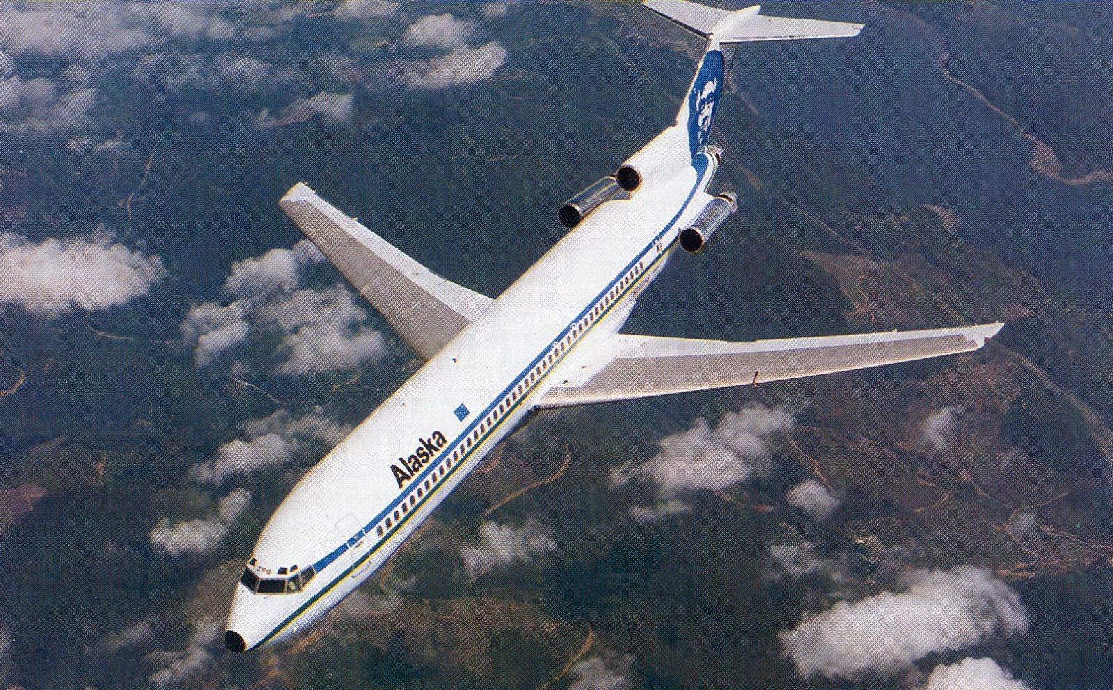 ALASKA   AIRLINES   B-727-200  /  AIRPORT / AIRCRAFT  /  AIRPLANE  547