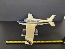 Beechcraft B36TC Bonanza Desk Model picture