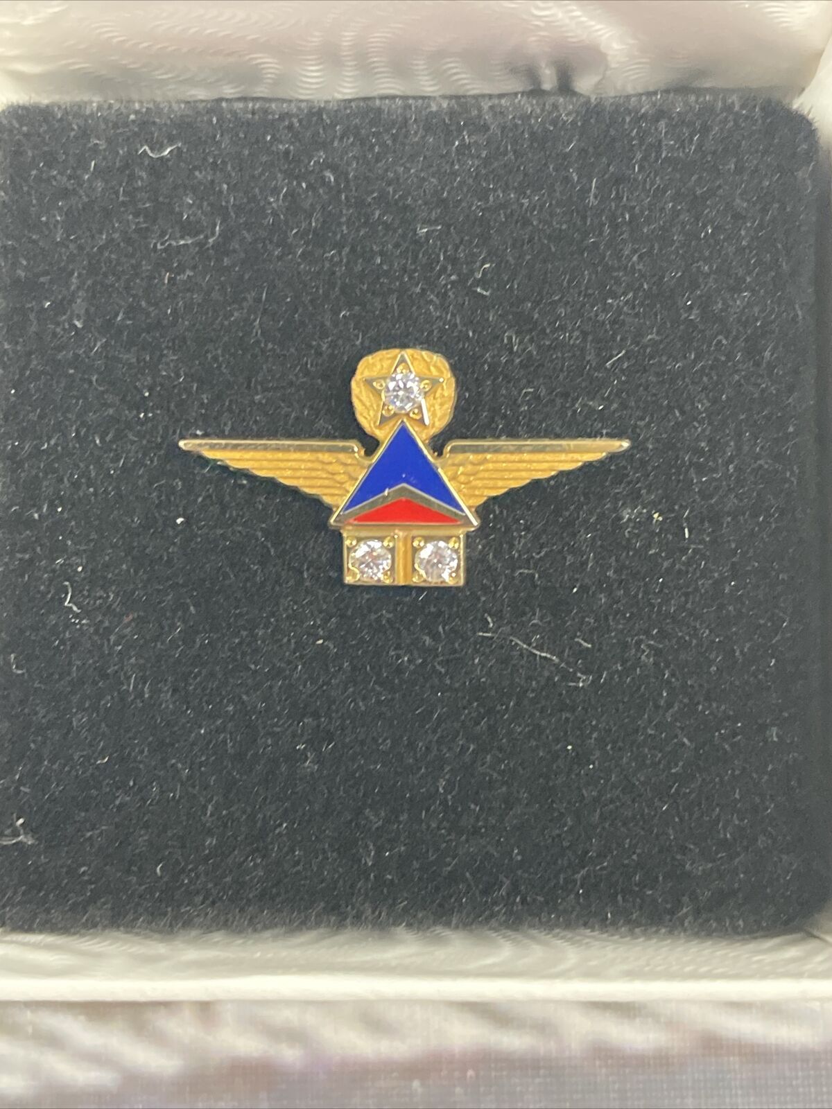 Rare Delta Air Lines 45 Years Service Award 10k Gold Pin With 3 Diamond Stones