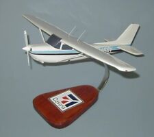 Cessna 172RG Skyhawk Private Plane Desk Top Display 1/24 Model SC Airplane New picture
