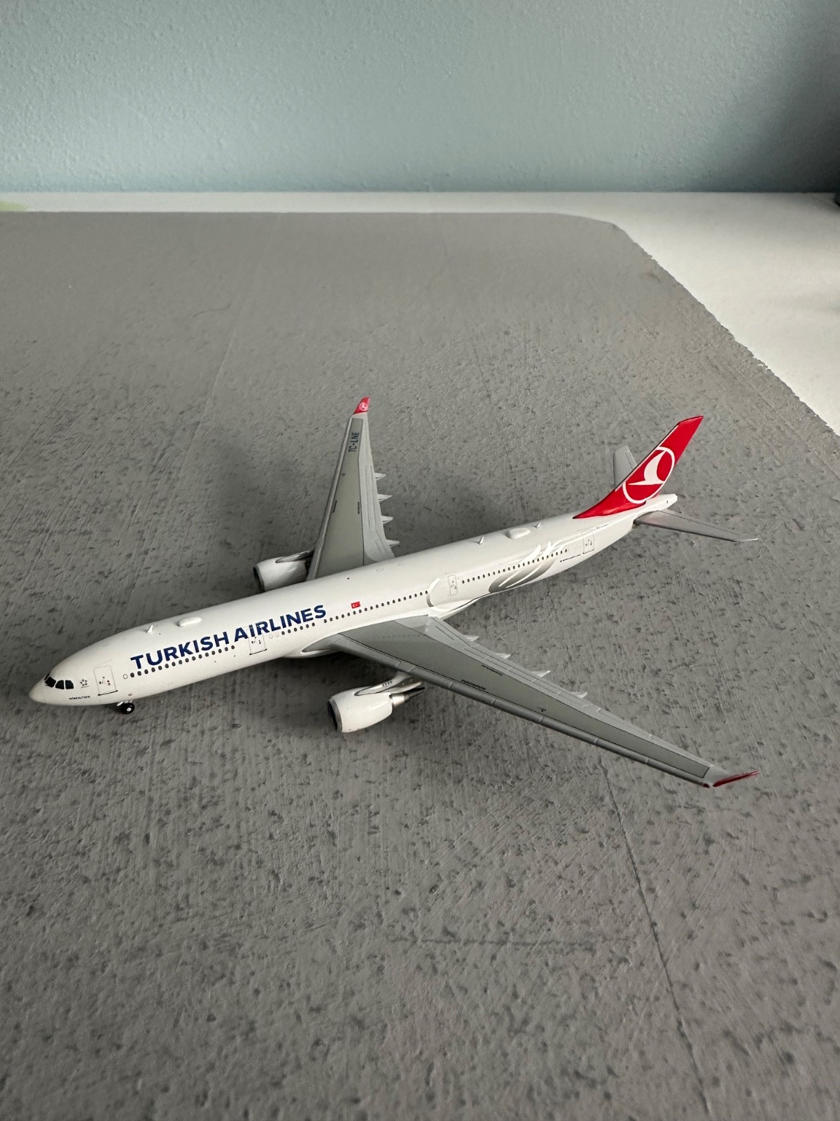 JC Wings Turkish Airlines Airbus A330-300 in 1/400 Scale Now Sold Out