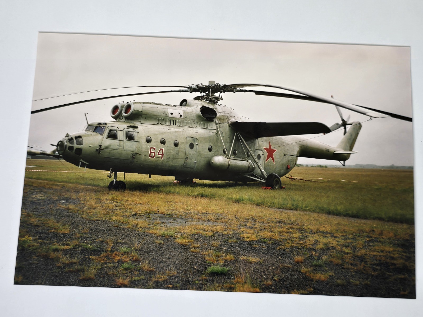 Soviet Mil Mi-6 Hook Heavy Lift Helicopter Red 64 AGFA 8x12 Color Photograph Soviet Mil Mi-6 Hook Heavy Lift Helicopter Red 64 AGFA 8x12 Color Photograph