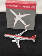 Airbus A330  Northwest Airlines Die-cast 1:600 picture