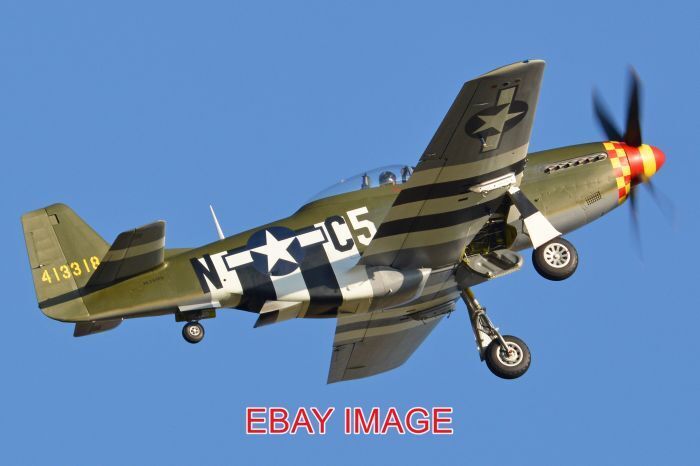 PHOTO  AEROPLANE NORTH AMERICAN P-51D MUSTANG \'413318 / C5-N\' \