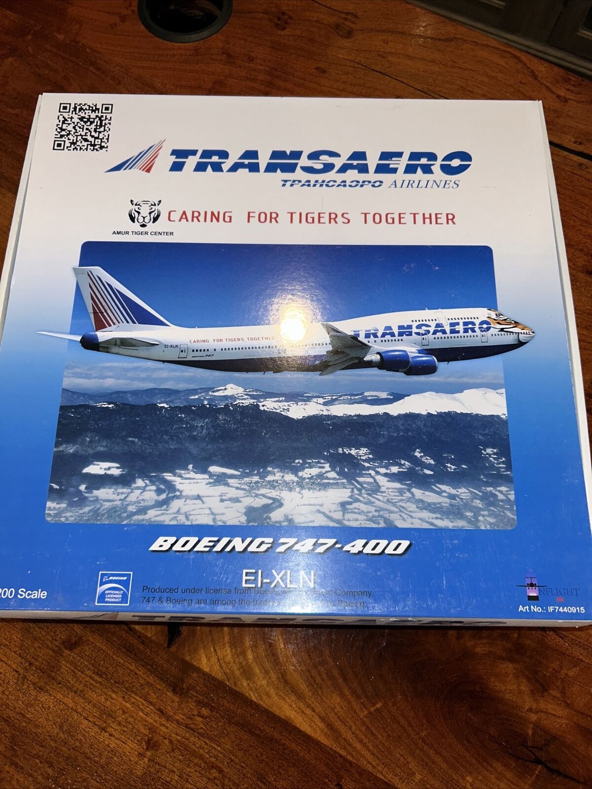 Boeing 747-400 Transaero Caring For The Tigers 1:200 New
