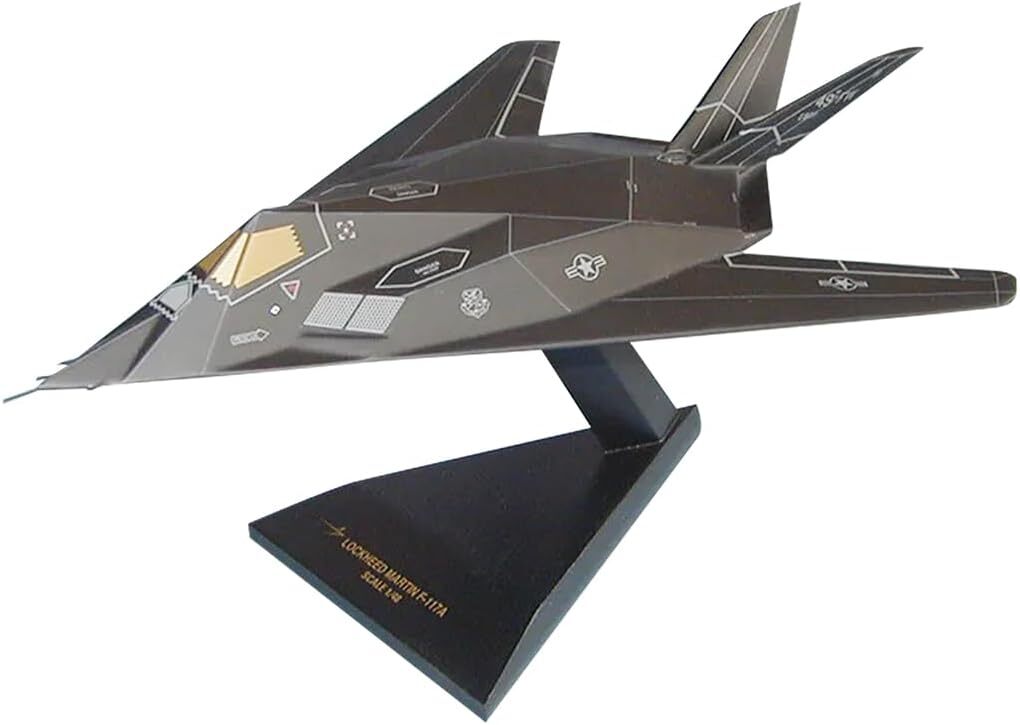 USAF Lockheed F-117A Nighthawk Stealth 49th FW Desk Top Model 1/48 XX Airplane