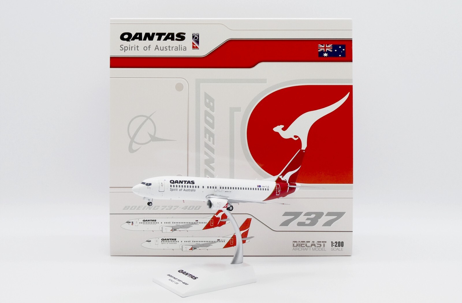 Qantas B737-400 Reg: VH-TJZ \