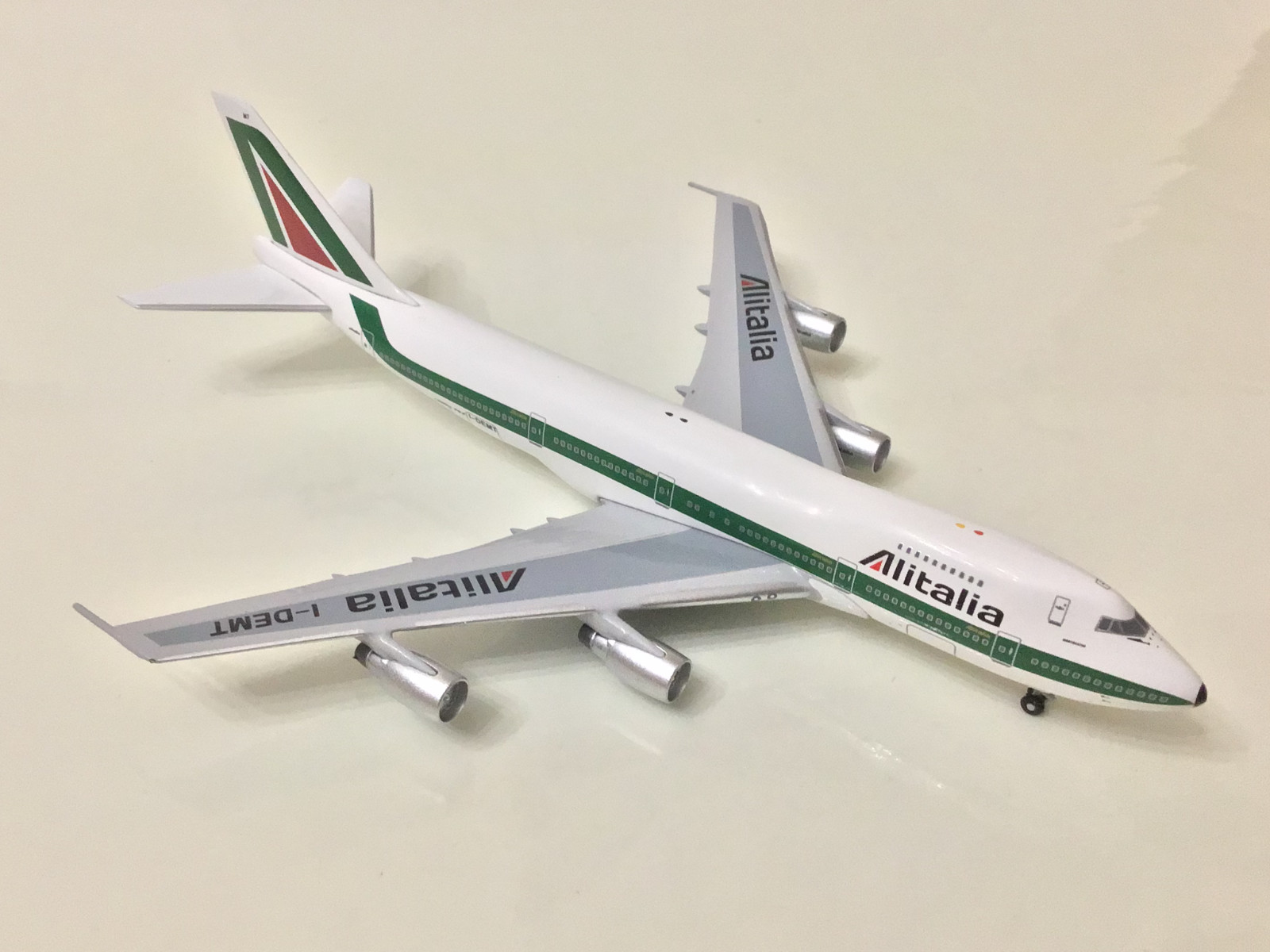 Your craftsman400 1:400 Alitalia Boeing 747-100/200  # I-DEMT