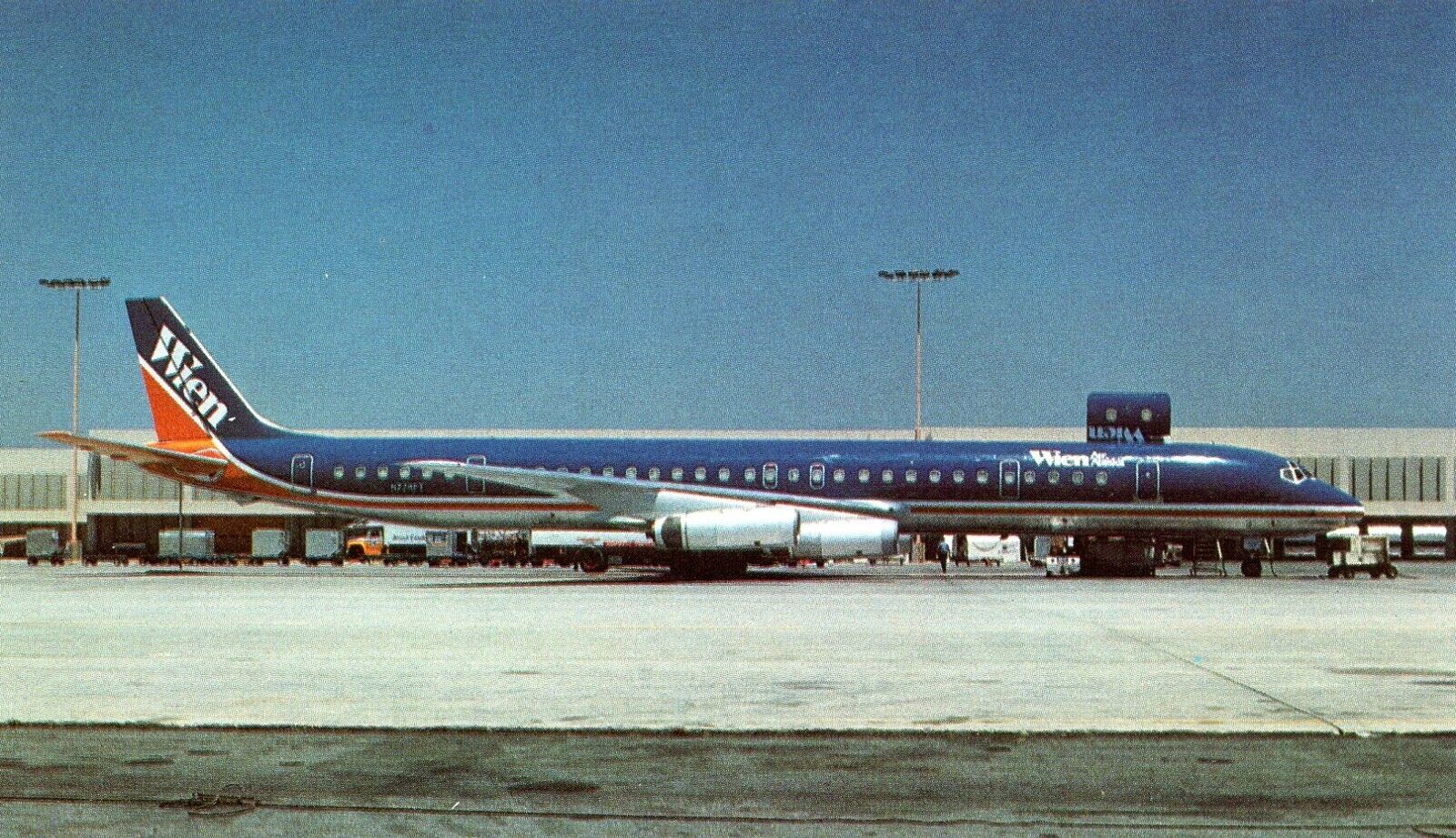 WIEN  AIR  ALASKA   AIRLINES    DC-8-63     AIRPORT /  AIRCRAFT    025