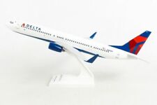 Skymarks Model Delta Boeing 737-900ER 1/130 Scale with Stand N802DN SKR826 picture