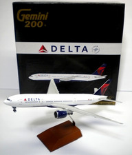 1:200 Gemini Jets Delta Airlines Boeing 777-200ER N864DA G2DAL325 Desk Model picture