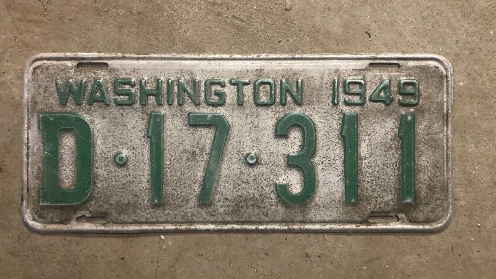 1949 Washington license plate D-17-311 1948 DMV YOM clear Ford Chevy Snohomish