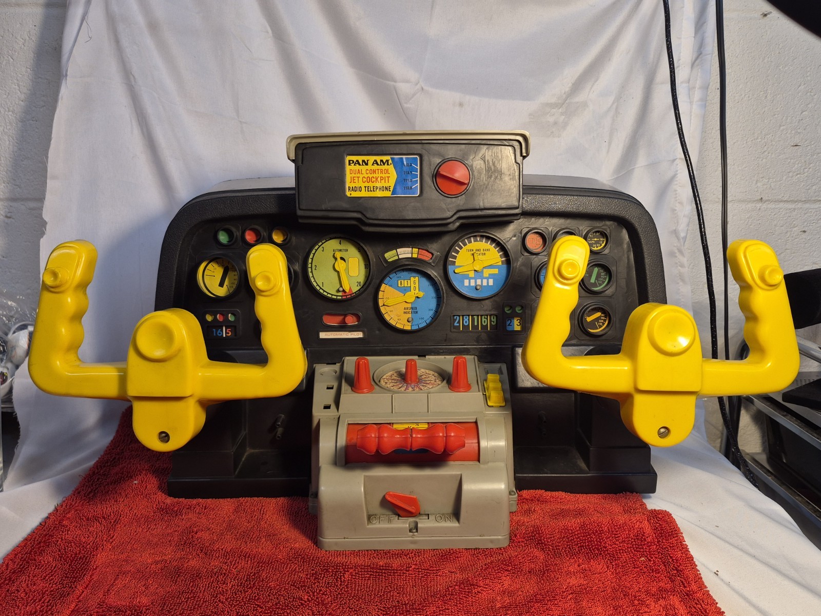 Vintage 1969 Pan Am Dual Cockpit Jet Control Toy Vintage 1969 Pan Am Dual Cockpit Jet Control Toy