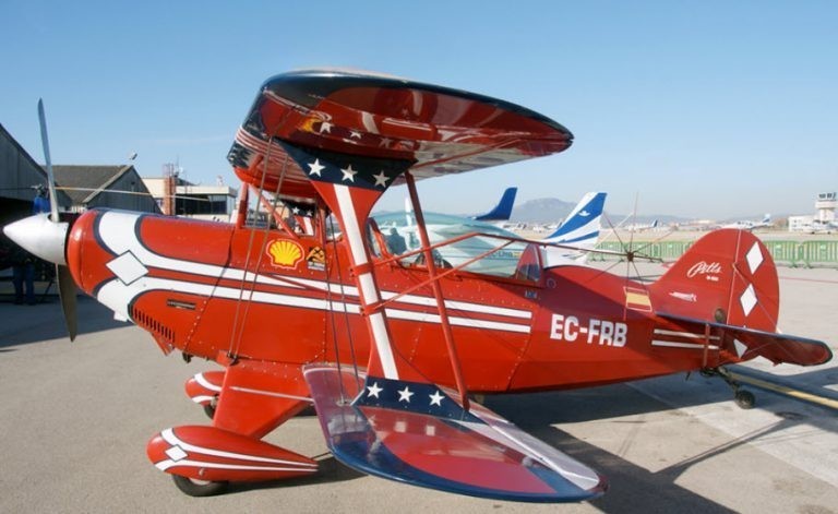 Pitts S-2B Special Mahogany Desktop Wood Airplane New Model Small Scale 1/24