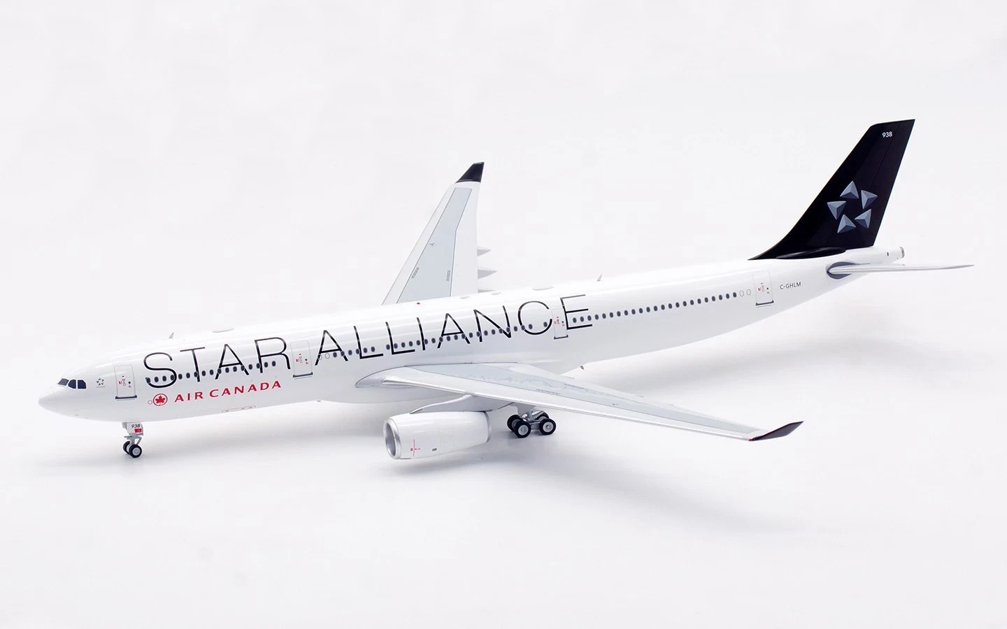 Air Canada (Star Alliance) / Airbus A330-300 / C-GHLM / B-333-AC-HLM / 1:200