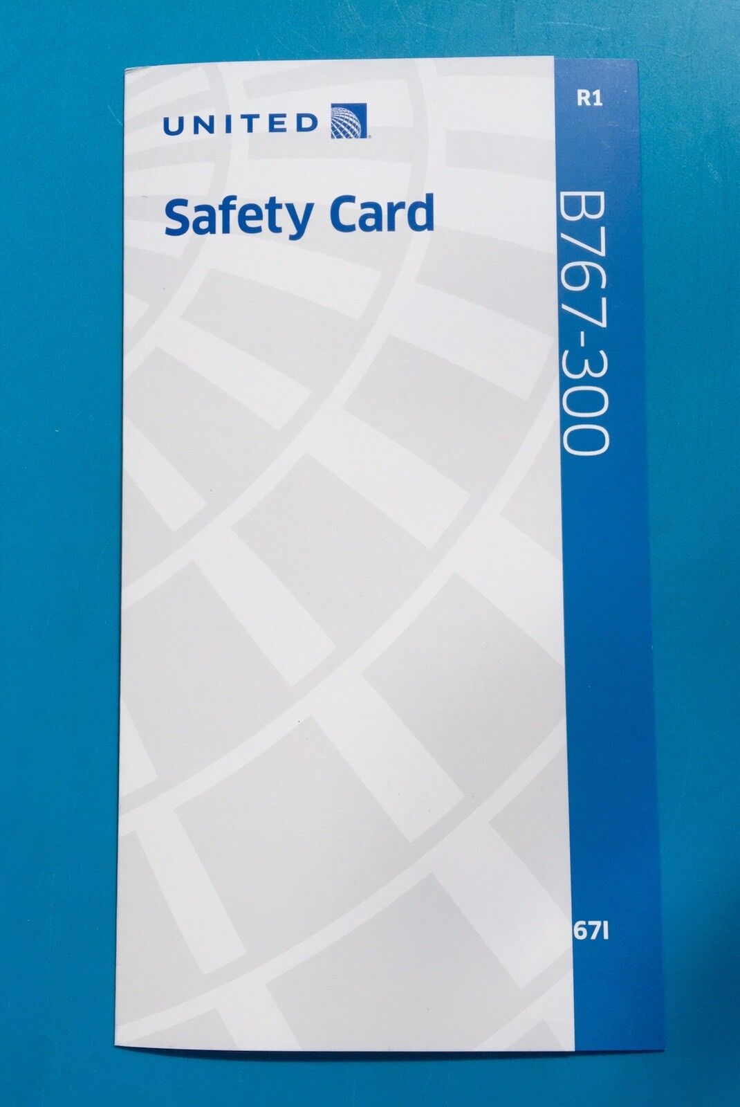UNITED AIRLINES SAFETY CARD--767-300--3 CLASS
