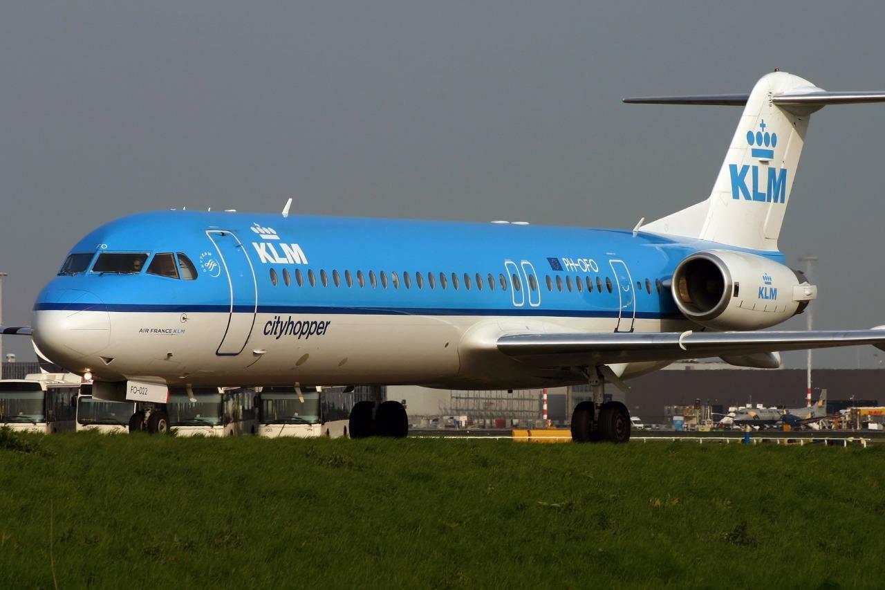 KLM Cityhopper Fokker 100 PH-OFO colour photograph