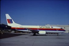RH360_N327UA_UNITED AIRLINES_B737-322_1988_NOT CUT - ORIGINAL KODAK SLIDE picture