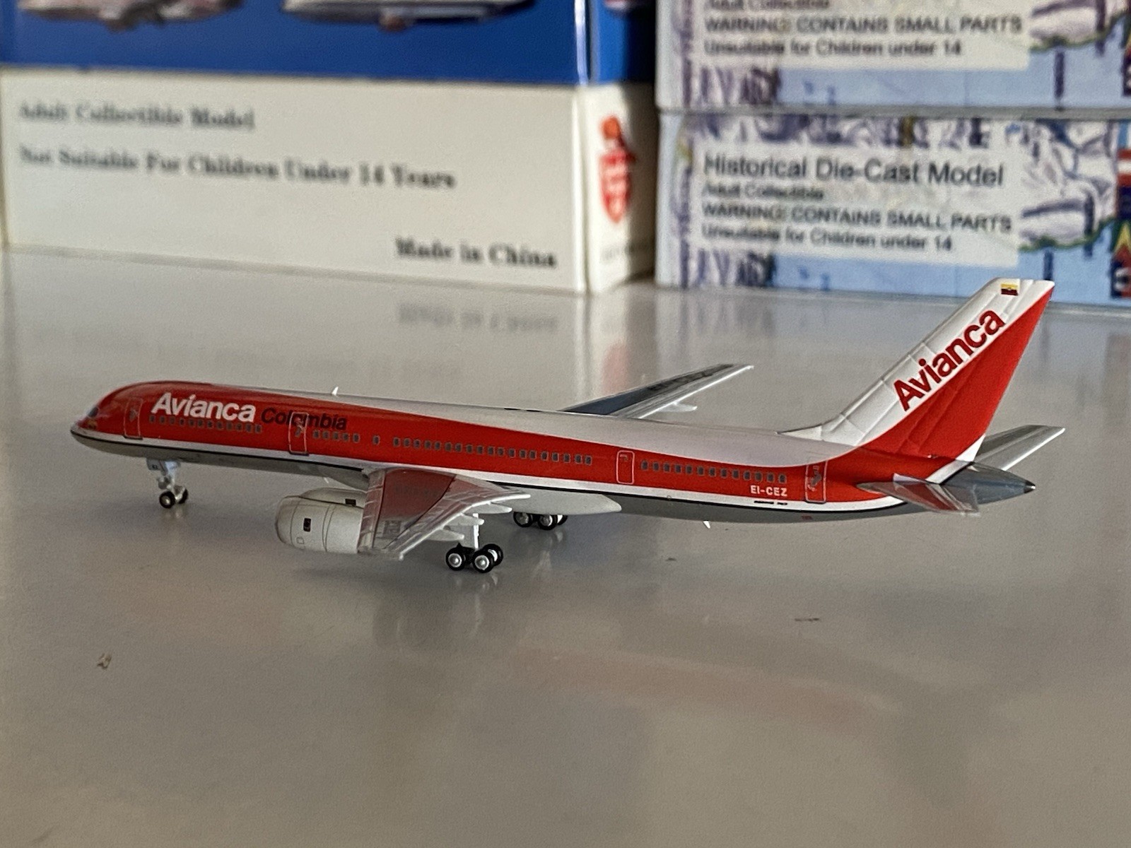 NG Models Avianca Colombia Boeing 757-200 1:400 EI-CEZ 53086