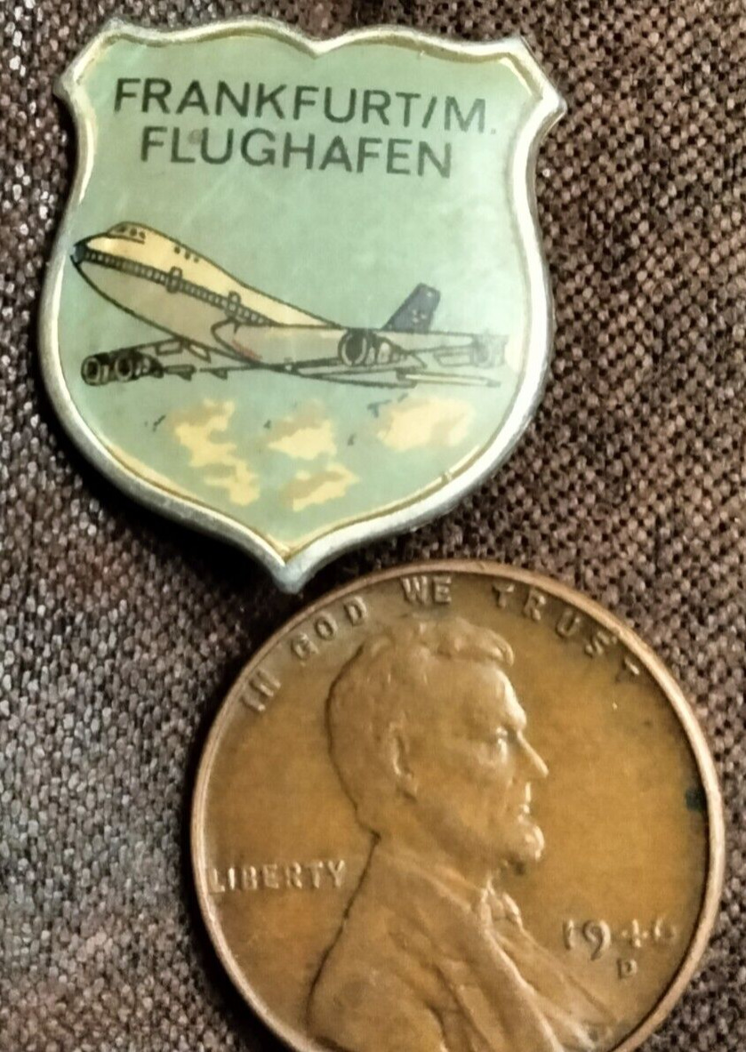 Frankfurt at Main Flughaven Airport Boeing 747 Vintage Pin badge