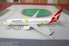 JC Wing Qantas Airways Boeing 737-800W Kangaroo Old Color Diecast Model 1:200 picture