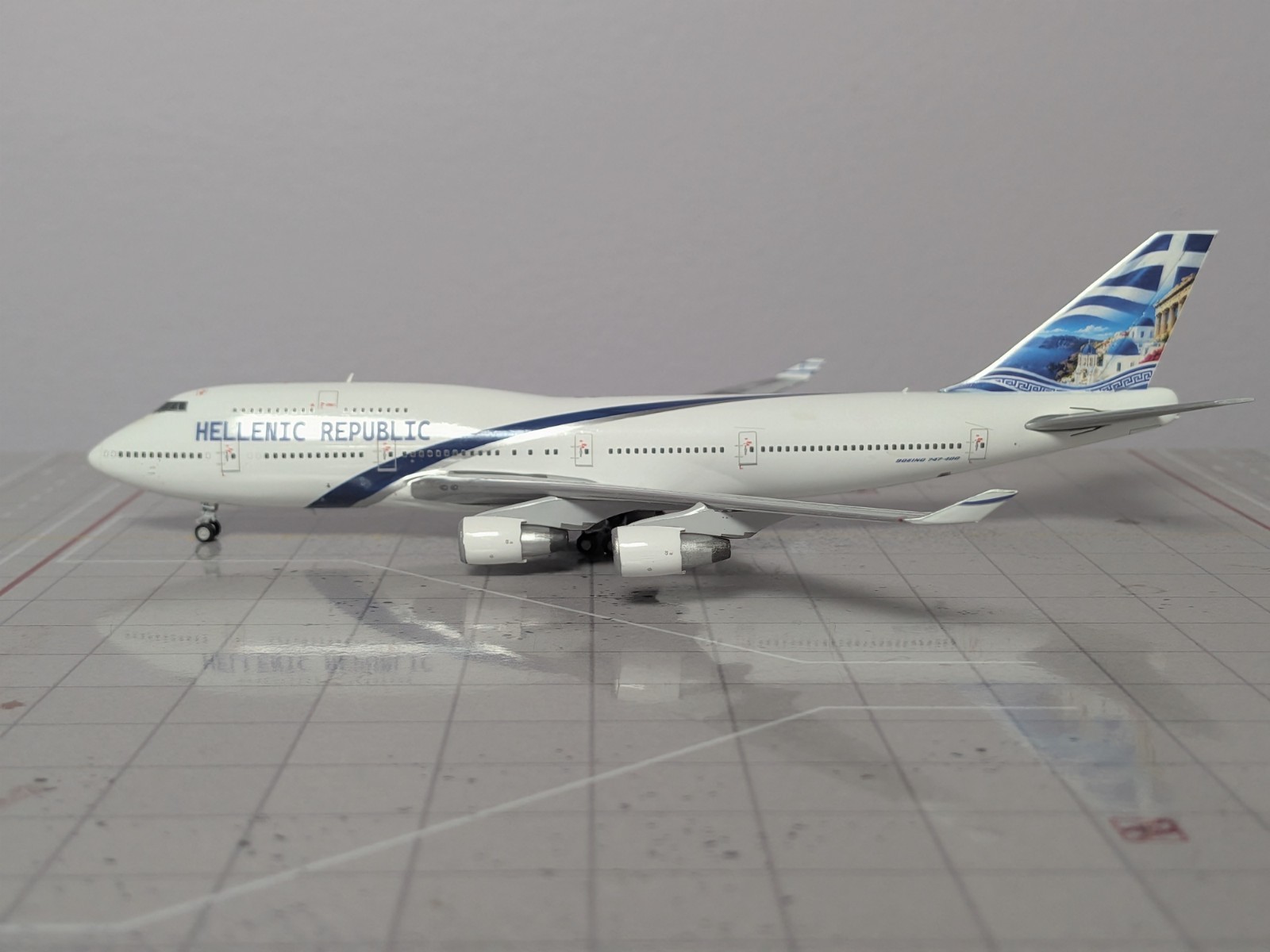 1:400 JC CUSTOM GREEK GOVERNMENT B747-400 1:400 JC CUSTOM GREEK GOVERNMENT B747-400
