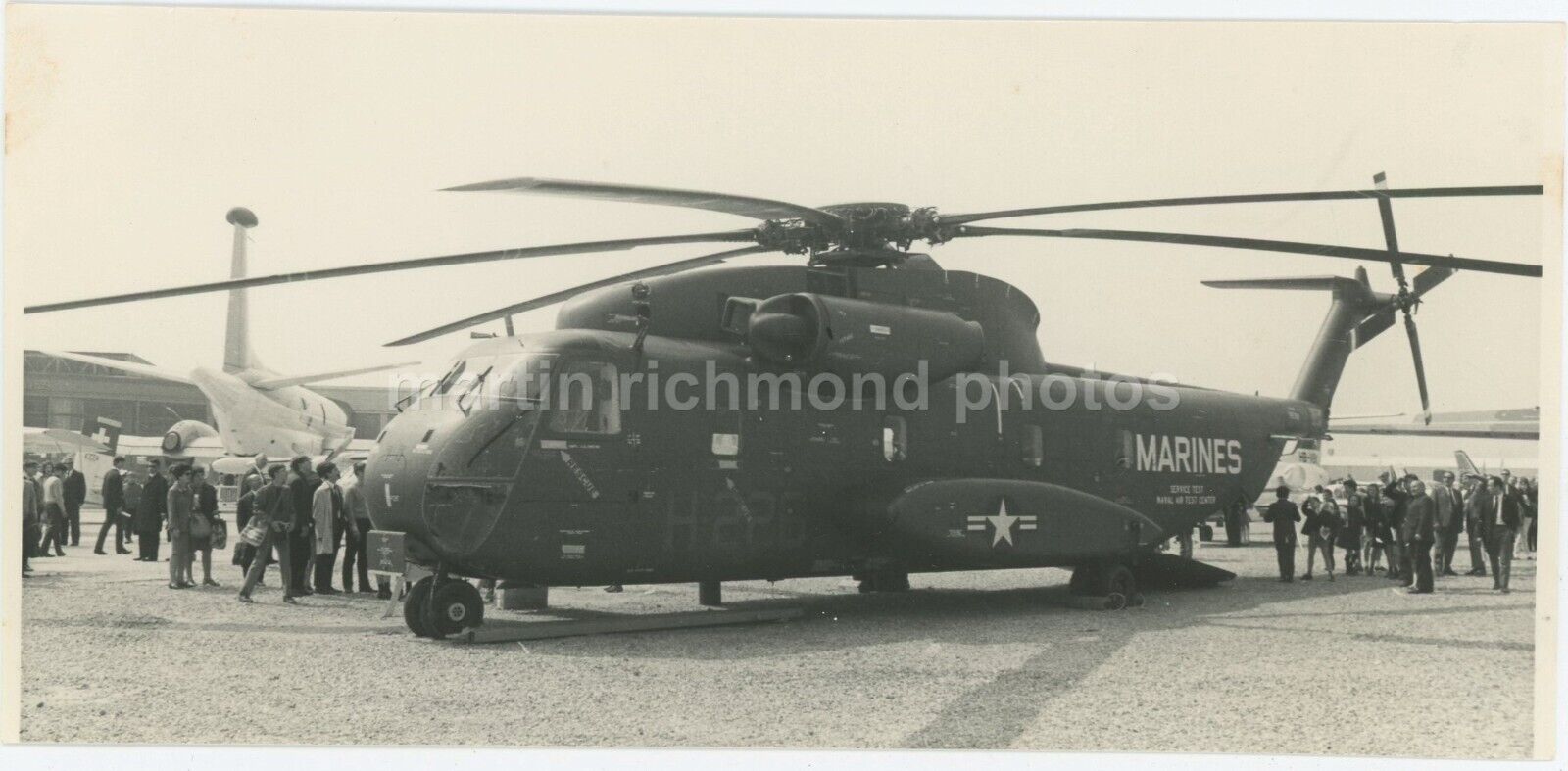 US Marines Sikorsky CH-53A Sea Stallion Helicopter Photo, BZ977
