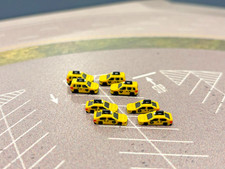 1:400 Model Airport Accessories - 8 Piece Airport Taxi Set picture