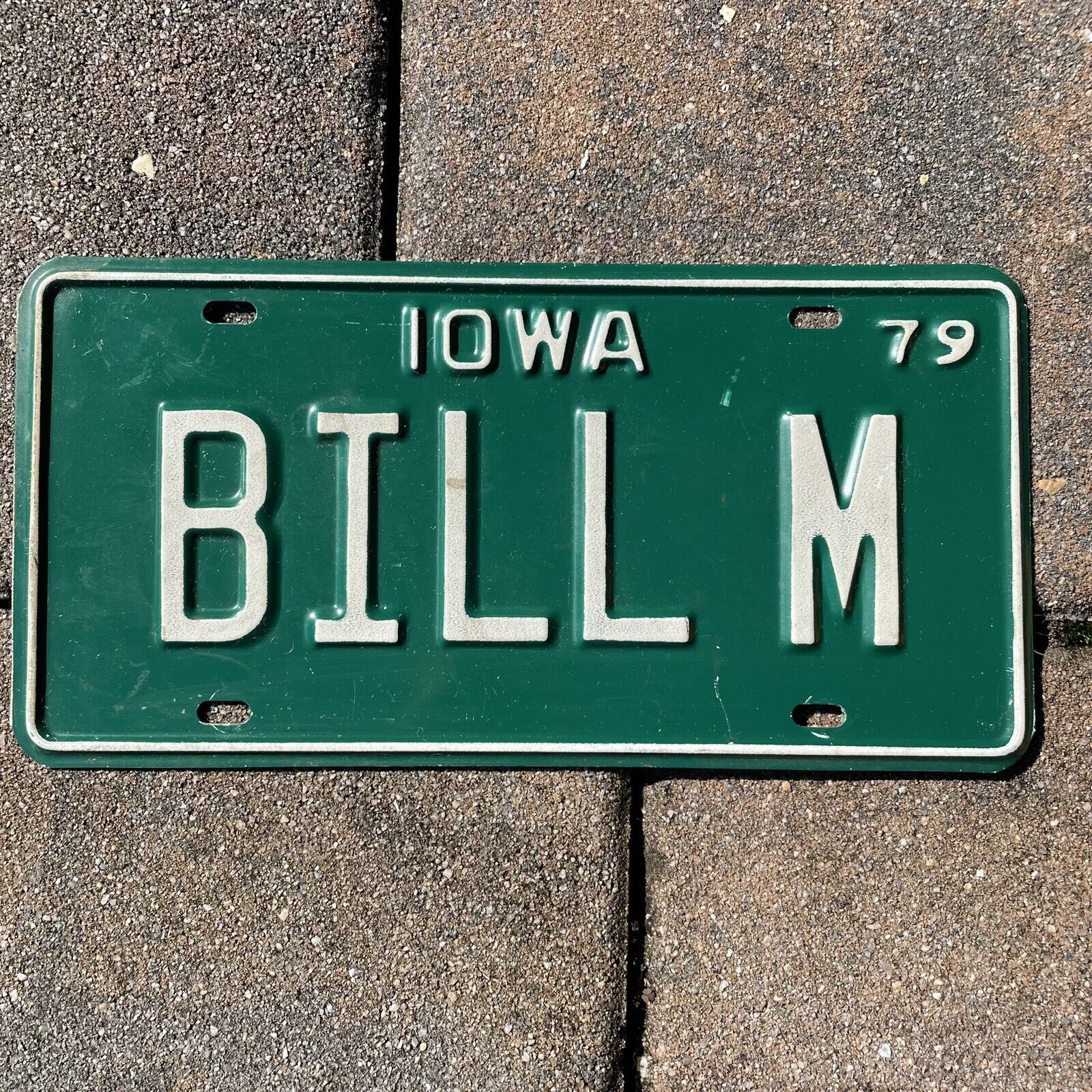 Iowa Vanity License Plate 1979 BILL M William Billy Specialty Green Vintage
