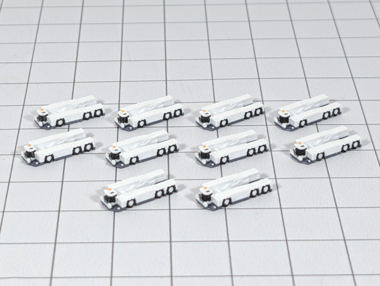 AIRCRAFT PUSHBACK TUGS (10x Twin Axle) Airport GSE White Models 1:500 Diorama