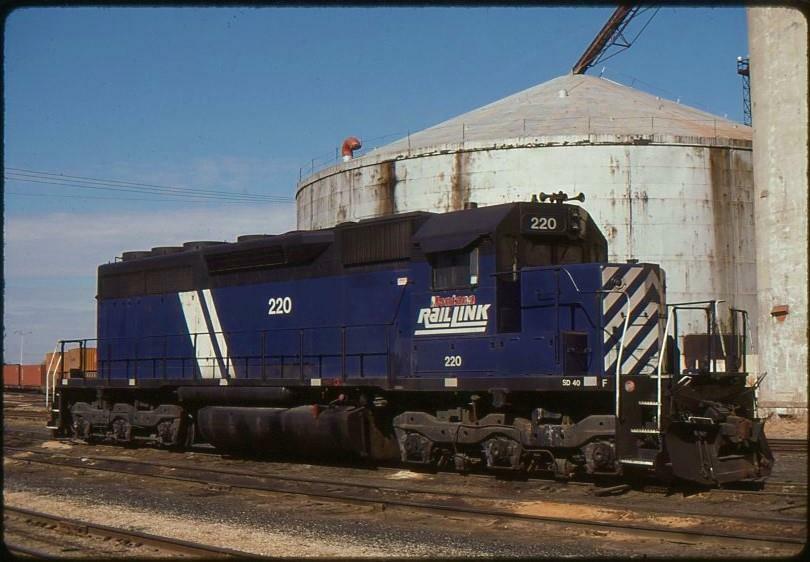 MRL Montana Rail Link SD-40 #220 ORIGINAL Kodachrome Slide KC MO 1997