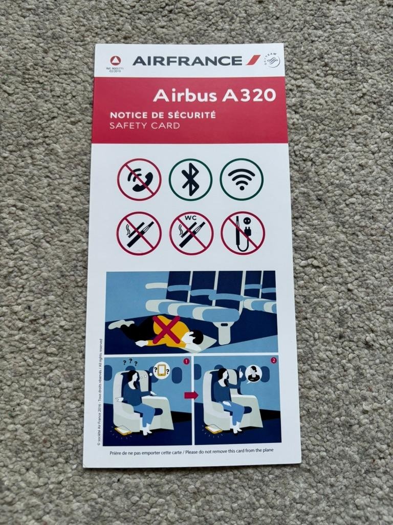 AIR FRANCE AIRBUS A320 SAFETY CARD 02/2019