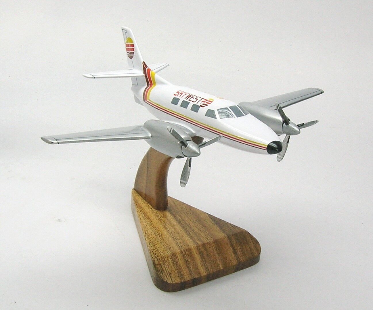 Fairchild Swearingen Merlin Skywest Airplane Desk Wood Model Small New