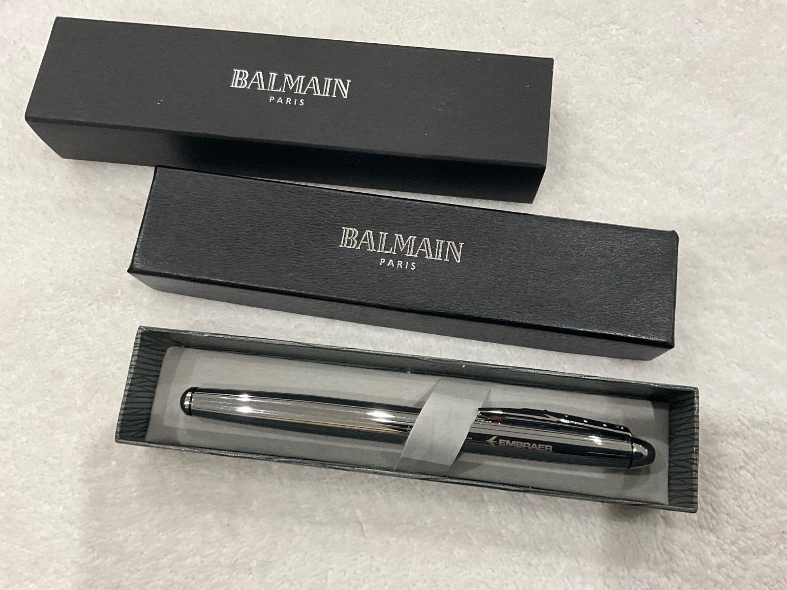 Embraer Executive Jets Ink Pen New in Original Box with New Ink Cartridge, Shiny Embraer Executive Jets Ink Pen New in Original Box with New Ink Cartridge, Shiny