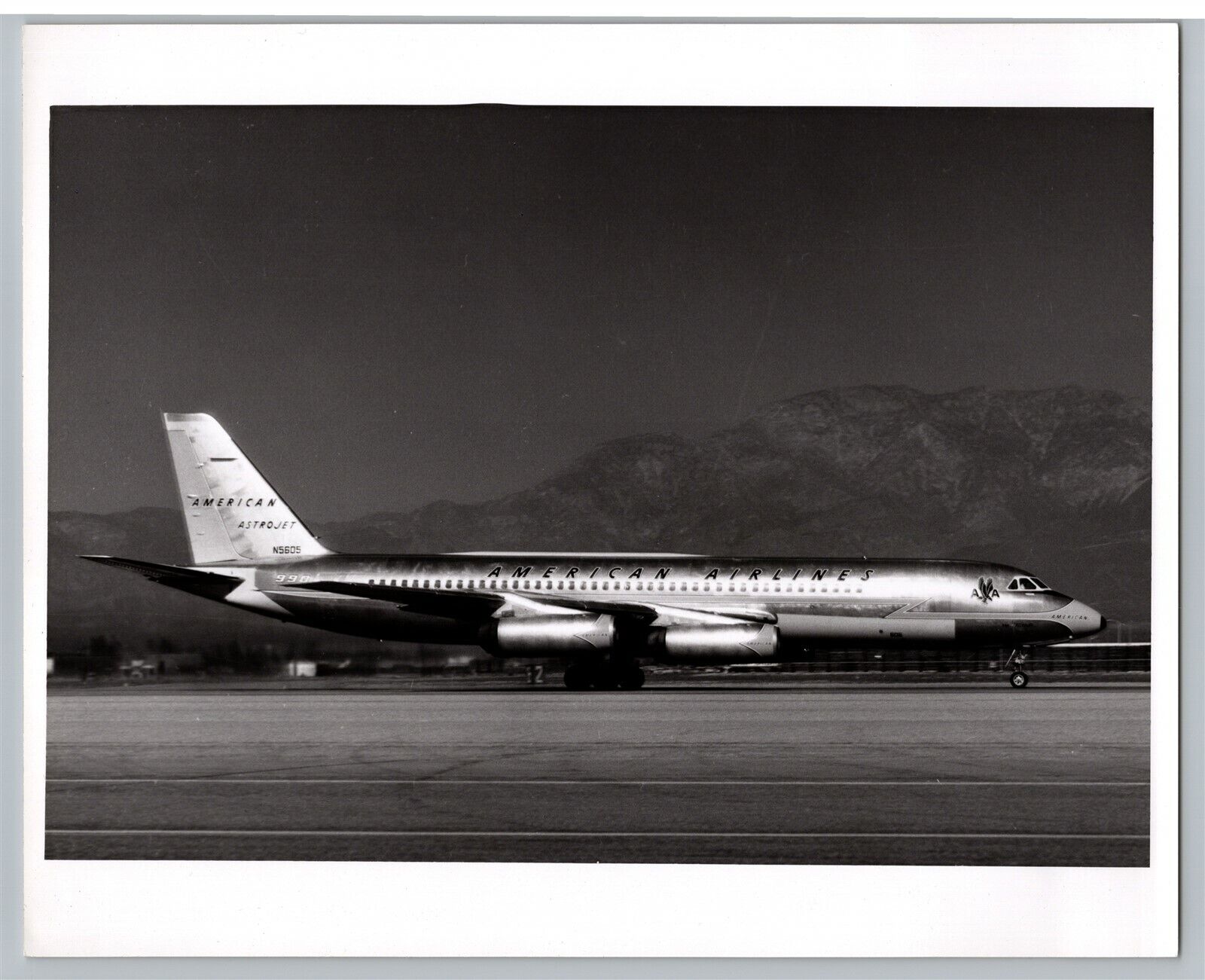 American Airlines 990 Astrojet Issued Aviation Airplane 1960s B&W Photo #3 C1
