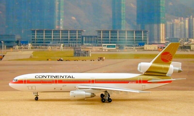 Jet-X JXM121 Continental Airlines DC-10-30 Red Ball N19072 Diecast 1/400 Model