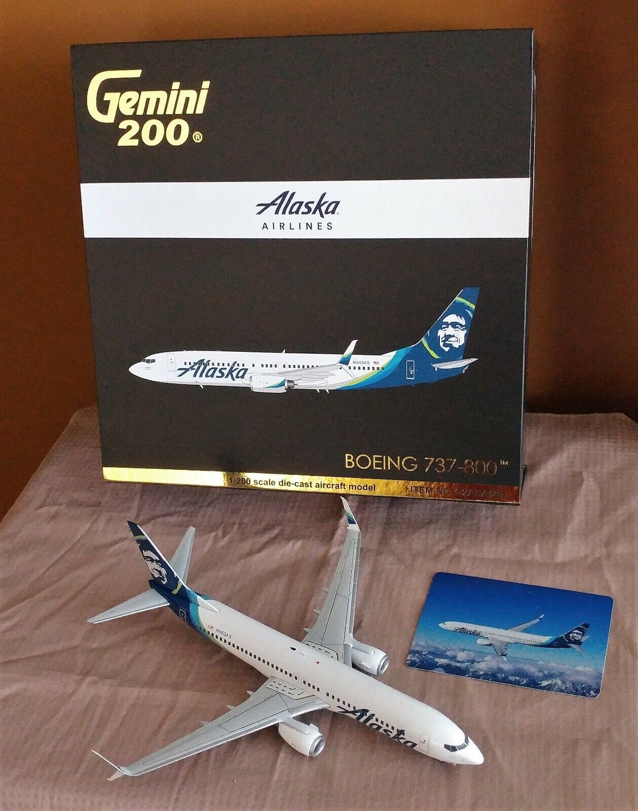 ALASKA AIRLINES BOEING 737-800 Die-Cast Model by Gemini200