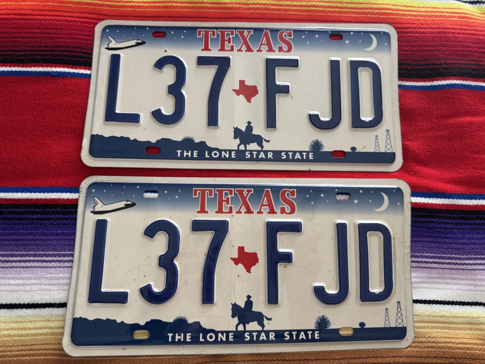 2000-2001-2002-2004 TEXAS LICENSE PLATES 5 SPACE SHUTTLE PASSENGER. L37FJD 2000-2001-2002-2004 TEXAS LICENSE PLATES 5 SPACE SHUTTLE PASSENGER. L37FJD